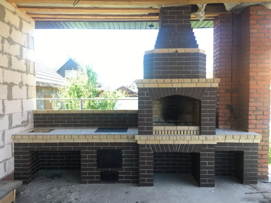 Мангальный комплекс из кирпича Георгий Кавказ